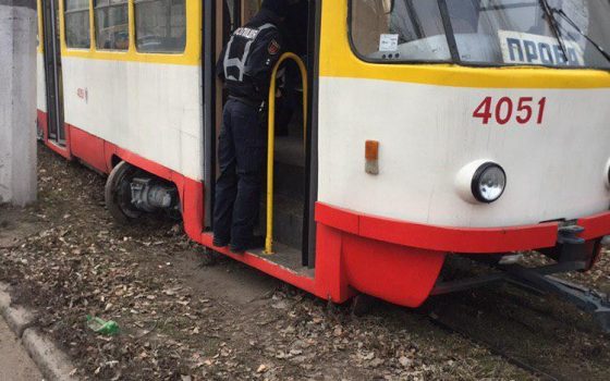 Трамвай сошел с рельсов на Пересыпи (фото) «фото»