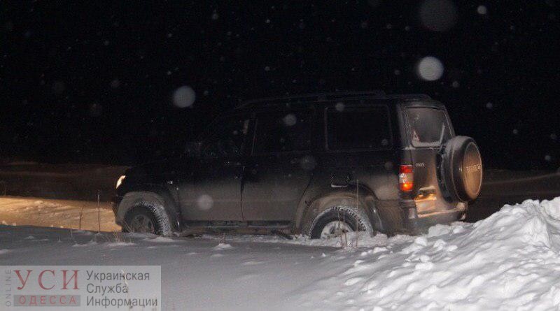 Одесские пограничники по следам на снегу вычислили нелегала на вездеходе «фото»