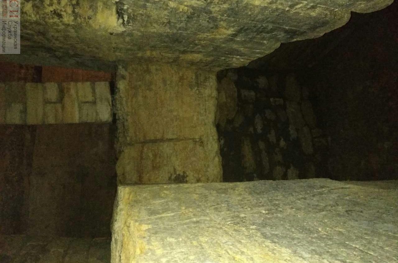 В одесских катакомбах бизнесмены пытаются построить сауну, “захватив” часть подземелья (фото) «фото»