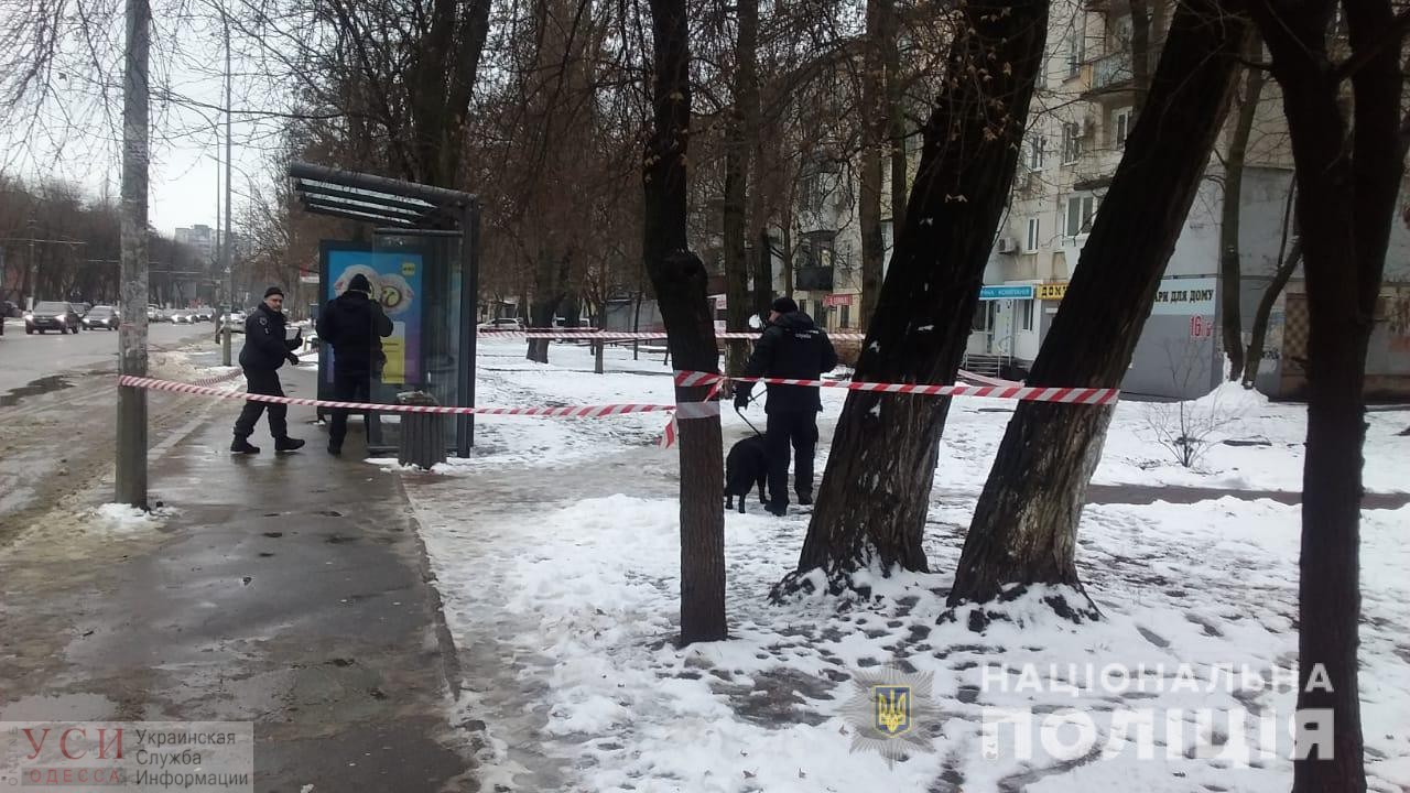 В Одессе на остановке нашли тротиловые шашки (фото) «фото»