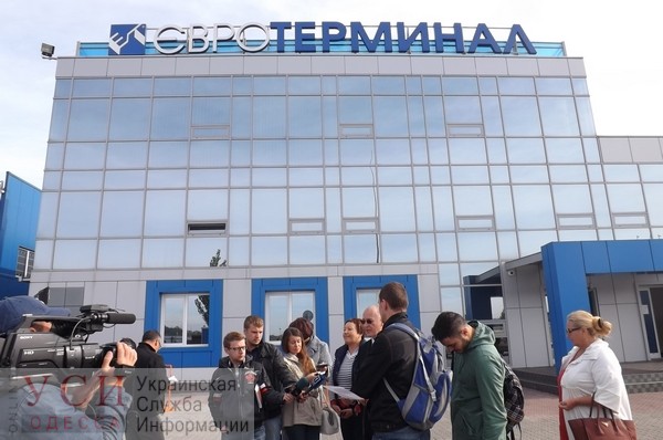 После штрафа в 5 миллионов гривен Евротерминал снизил цену на въезд в порт «фото»