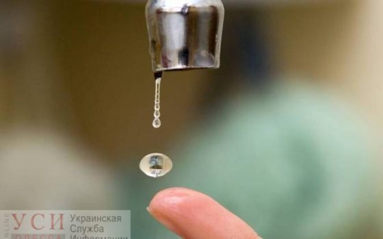 Неделя без воды: жители проблемного дома перекрыли улицу Заболотного «фото»