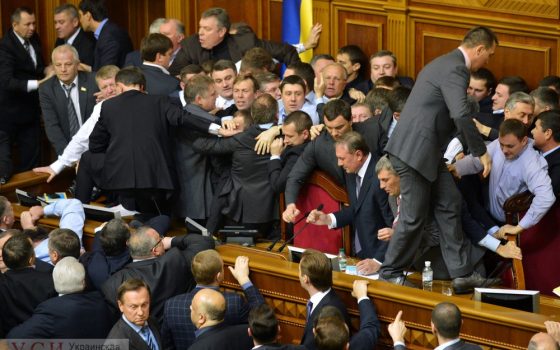 Внедорожники и апартаменты в Киеве: сколько взяли компенсации одесские нардепы и что у них в декларациях -1 часть «фото»