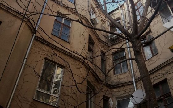 В центре Одессы в квартире нашли мертвыми трех парней, которые отравились неизвестным веществом (фото) «фото»