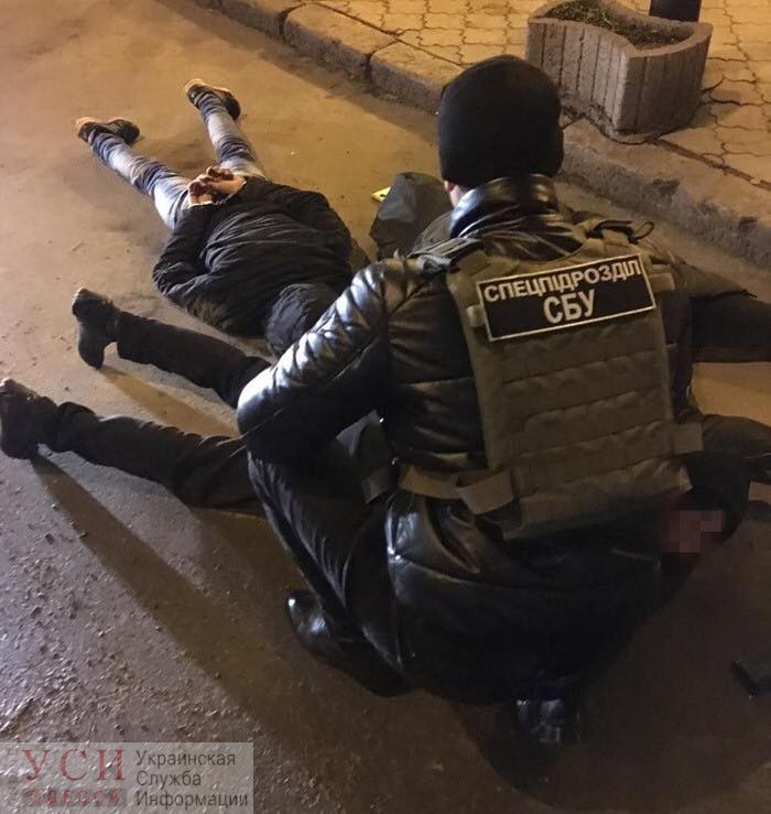 В Одессе задержали банду, которая выбивала у людей несуществующие долги (фото) «фото»