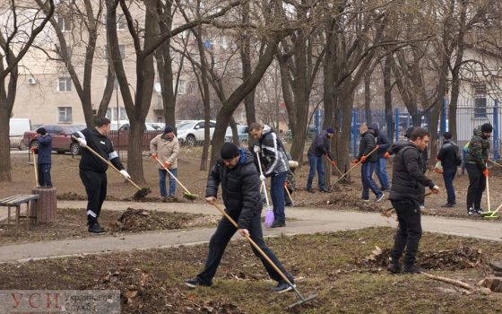 Болгарская община помогла убрать сквер на улице Ядова и надеется, что его назовут “Болгарский” «фото»