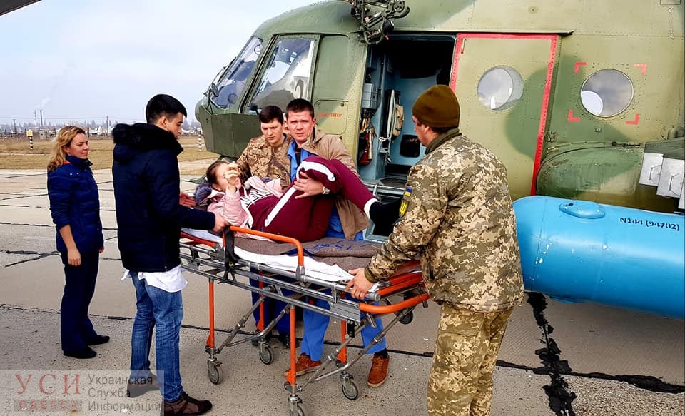 Медицинский авиаборт прибыл с раненными военнослужащими: их доставили в Одесский военный госпиталь (фото) «фото»