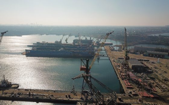 Ильичевский судоремонтный завод: промышленный гигант с богатой историей (фоторепортаж, видео) «фото»