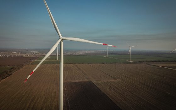 Гигантские ветряки под Одессой заработают в марте (фото, видео) «фото»