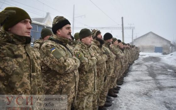 Отдельный мотопехотный батальон вернулся с фронта в Кодыму: бойцов встречали с хлебом и солью (фото) «фото»