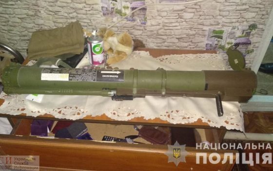 АТОшник в Тарутинском районе хранил дома патроны и запал гранаты (фото) «фото»