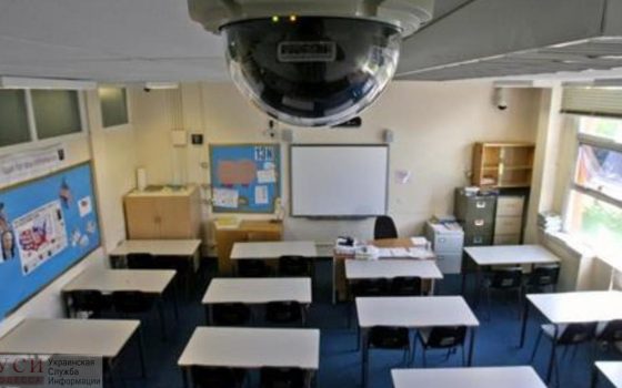 Одесские школы хотят оснастить 10 камерами видеонаблюдения: некоторые – с распознаванием лиц «фото»