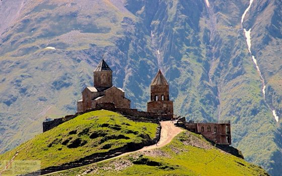 Весной украинцы смогут путешествовать в Грузию по ID-картам «фото»