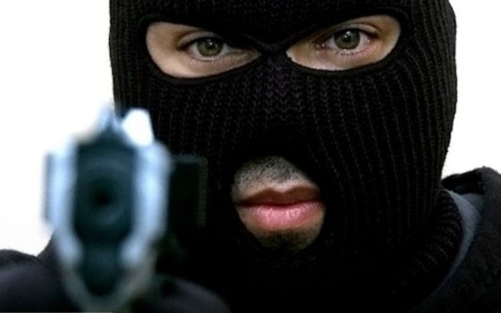 Под Одессой вооруженные в масках украли у фермера 30 тысяч долларов «фото»