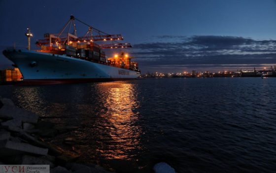 Огни ночного рыбпорта (фоторепортаж) «фото»