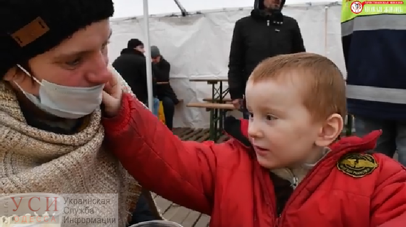 В Одессе волонтеры спасли от холода трехлетнего мальчика «фото»
