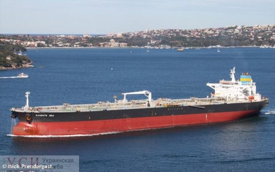 Среди 26 членов экипажа танкера, захваченного в Камеруне, трое – одесситы «фото»