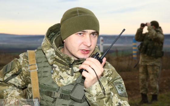 Пограничники задержали нелегалов из Кыргызстана на нидерландских номерах под Одессой (фото) «фото»