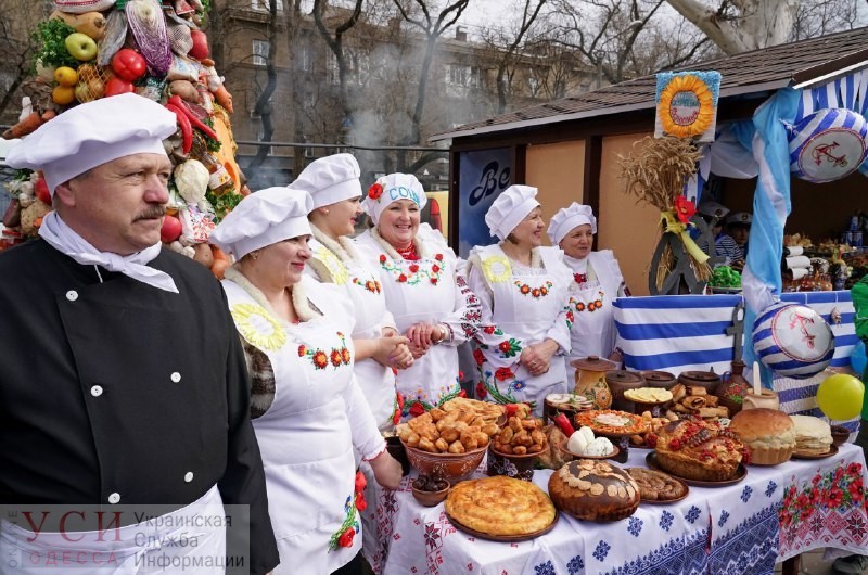 Одесской области исполнилось 87 лет: на ярмарке изобилие вкусной еды, танцы и выступления (фото) «фото»