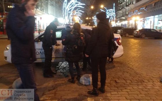 В Одессе у матери забрали пятого ребенка: детей женщина использовала для наживы (фото) usionline.com В Одессе у матери забрали пятого ребенка: детей женщина использовала для наживы (фото) «фото»
