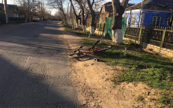 Разыскивается водитель, который сбил 11-летнего ребенка и скрылся с места происшествия (фото) «фото»