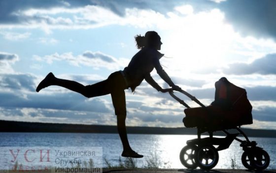 В Одессе 3 года условно дали двум женщинам за то, что они пытались вывезти “полмагазина” в детских колясках «фото»