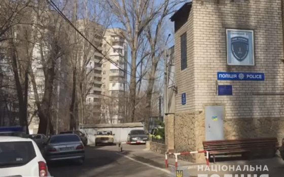 В Одессе вооруженный ножом рецидивист ограбил “быстрые кредиты” «фото»