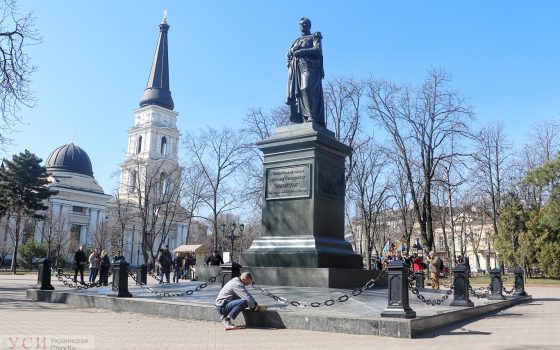 В центре Одессы памятник Воронцову отмоют и почистят за 3 дня и 135 тысяч гривен (фото) «фото»