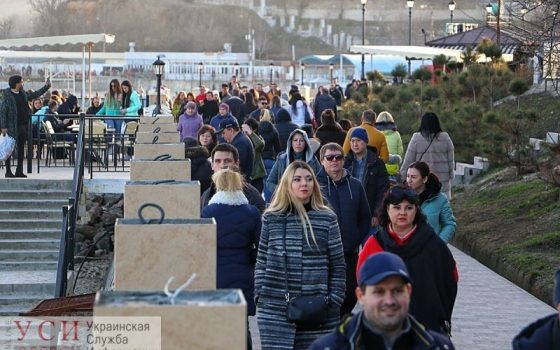 Транспорт, дороги, помощь нуждающимся: на что хотели бы потратить 5 миллионов гривен одесситы (видео) «фото»