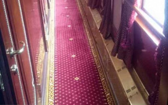 Из украинских поездов уберут ковровые дорожки и линолеум «фото»