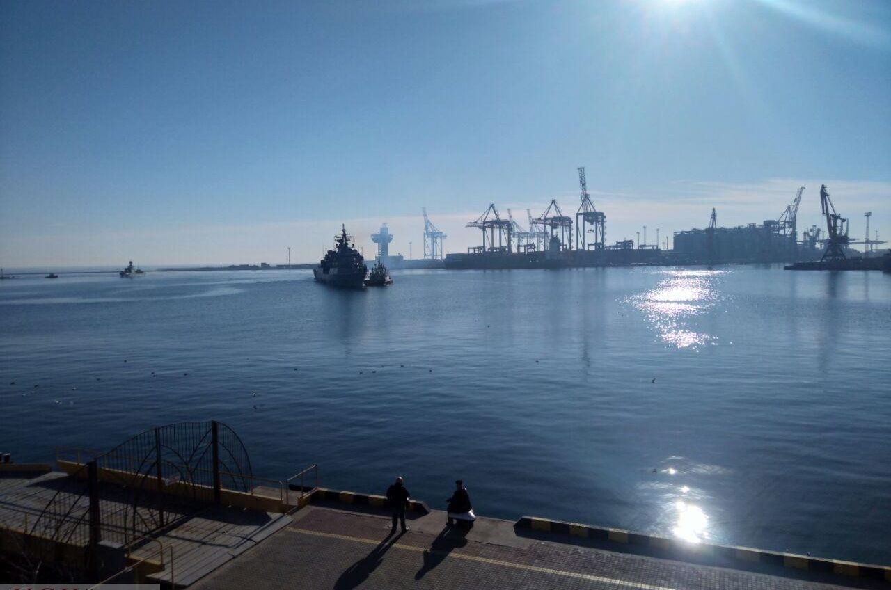 Турецкие военные корабли зашли в Одесский порт (фото) «фото»