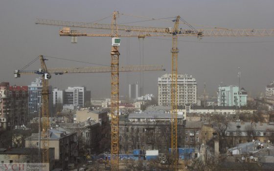 Одессу накрыла пыльная буря (фото) «фото»