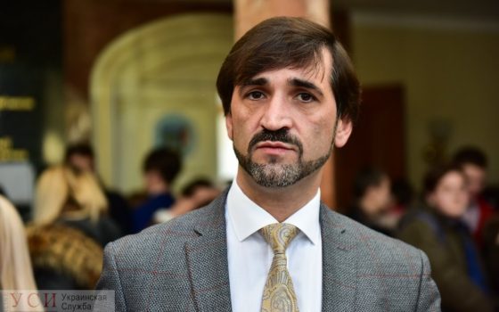 Под крылом у юстиции Руслана Сауляка: как в Одессе целые здания при помощи регистраторов уходят злоумышленникам usionline.com Под крылом у юстиции Руслана Сауляка: как в Одессе целые здания при помощи регистраторов уходят злоумышленникам «фото»