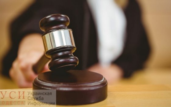 В Одессе суд подал жалобу на истца-“евробляхера” за то, что он неадекватно вел себя в суде и ссылался на “Божественную природу” (видео) «фото»