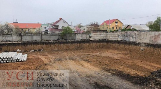 ГАСК обнаружила незаконную стройку в Киевском районе «фото»