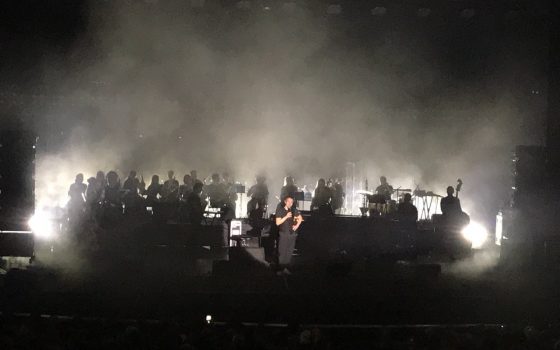 Вакарчук в Одессе спел “Дякую” родителям плененных в России украинских моряков (фото) «фото»