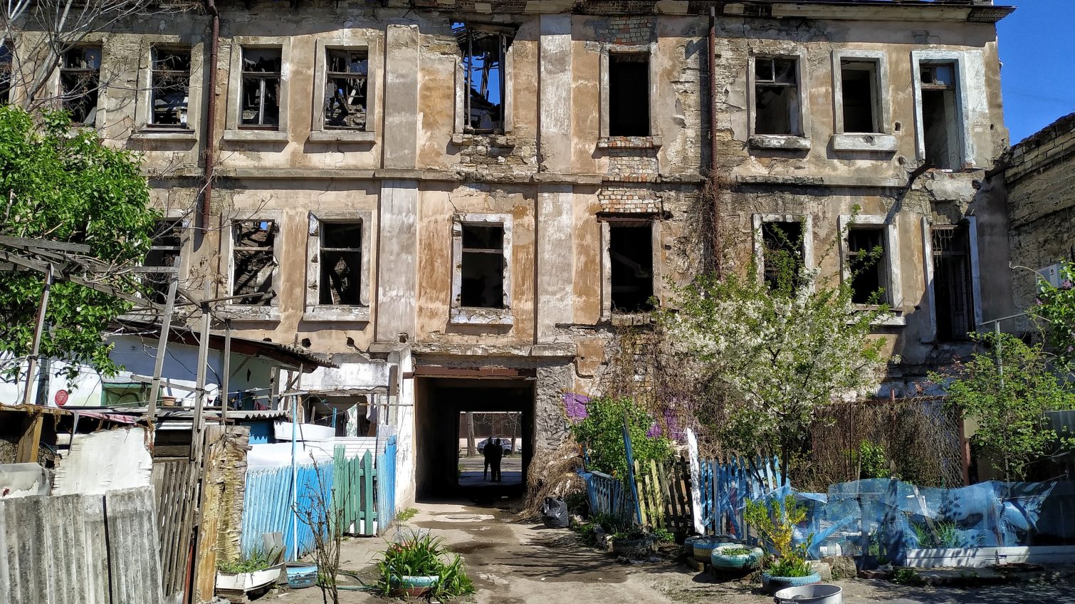 Место бедствия: трущобы на улице Черноморского казачества (видео) «фото»