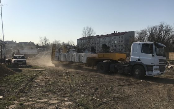 На Фонтане появится новая стройка – рабочие расчищают участок на месте бывшего санатория “Якорь” (фото) «фото»