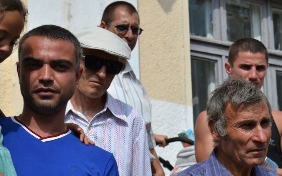 Судьба ромов, изгнанных из Лощиновки: сельский совет и полиция выплатит компенсацию по 10 тысяч за моральный ущерб «фото»