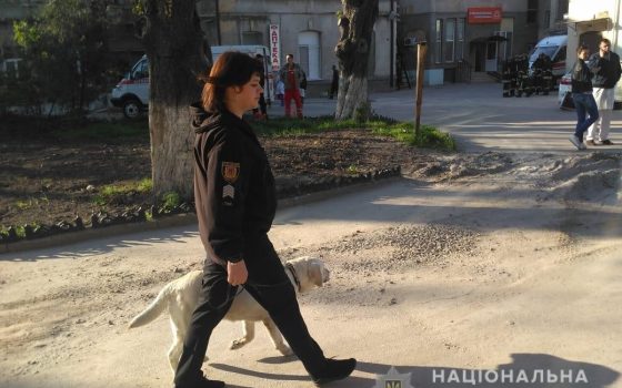 Очередное “минирование”: на территории Еврейской больницы ищут бомбу (фото) «фото»