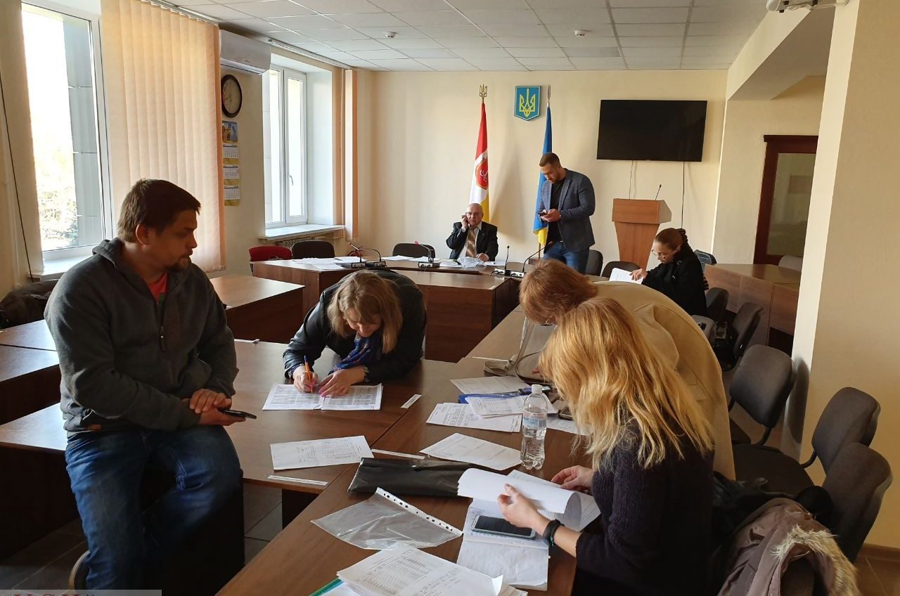 Второй тур выборов президента: как в Одессе открываются избирательные участки (фото, видео) ОБНОВЛЯЕТСЯ «фото»