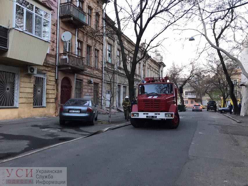 В Одессе горит жилой дом на Базарной (фото, видео) ОБНОВЛЕНО «фото»