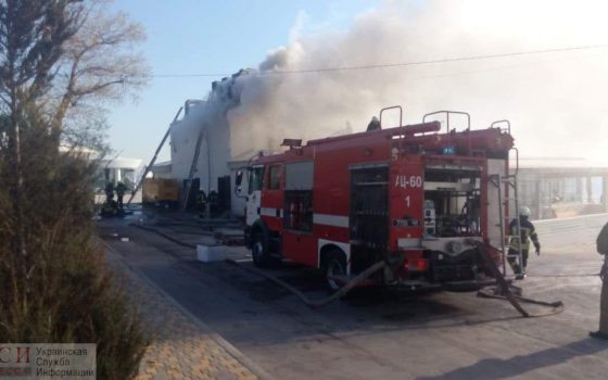 На Ланжероне горит ресторан, врачи пытаются спасти сотрудницу заведения (фото, видео) ОБНОВЛЕНО «фото»