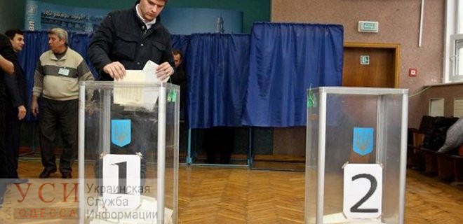 В Овидиопольском районе мужчина агитировал жителей голосовать за “своего” кандидата «фото»