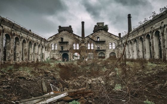 Завод “Краян”: за новой мэрией – пустырь и свалка машин (фоторепортаж) usionline.com Завод “Краян”: за новой мэрией – пустырь и свалка машин (фоторепортаж) «фото»