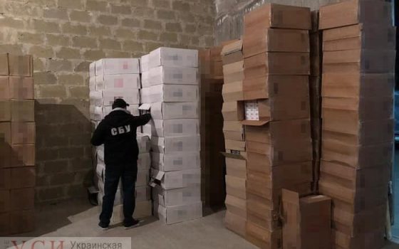 На трассе “Киев- Одесса” задержали фуру с контрабандными сигаретами на 3 миллиона (фото) «фото»