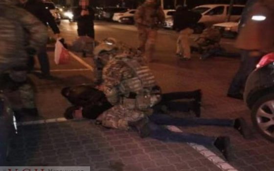 В Одессе СБУ разоблачила международную группировку по сбыту оружия, вывезенного из ООС usionline.com В Одессе СБУ разоблачила международную группировку по сбыту оружия, вывезенного из ООС «фото»