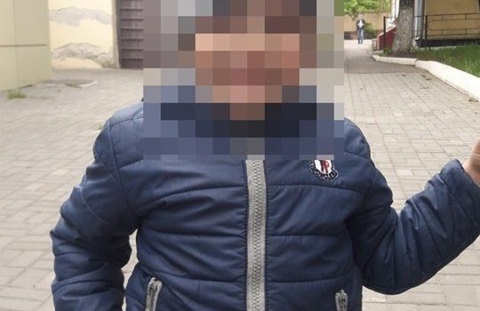 В Черноморске 4-летний мальчик сбежал из детского сада и гулял по рынку один «фото»