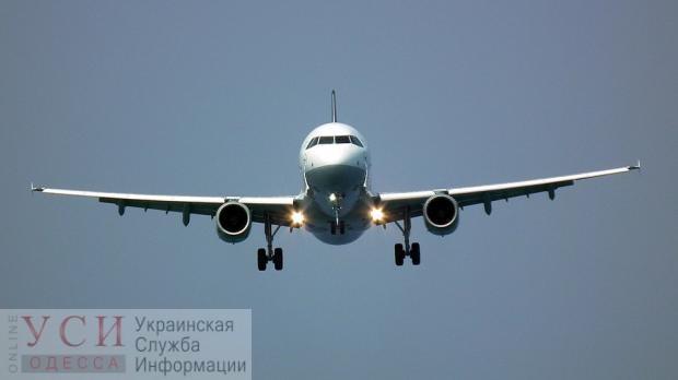 В Одесском аэропорту экстренно приземлился самолет из-за сообщения о бомбе «фото»