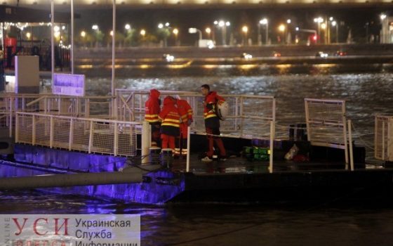 Полиция задержала одесского капитана, который врезался на теплоходе в затонувший катер в Будапеште «фото»